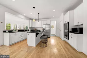 1096 Liberty Meeting Ct, Herndon, VA 20170 - Photo 11