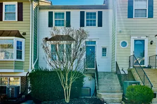 4141 Pleasant Meadow Ct, Chantilly, VA 20151 - Photo 1