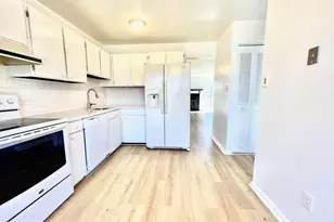 4141 Pleasant Meadow Ct, Chantilly, VA 20151 - Photo 7