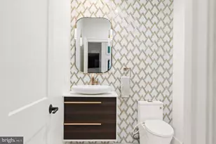 1102 Mill Ridge, McLean, VA 22102 - Photo 17