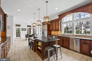 6929 River Oaks Dr, McLean, VA 22101 - Photo 29