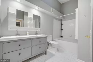 7513 Ashby Ln, Alexandria, VA 22315 - Photo 15