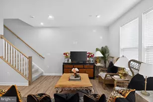 13574 Innovation Station Loop, Herndon, VA 20171 - Photo 9