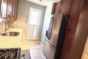 10002 Oakton Terrace Rd, Oakton, VA 22124 - Photo 5