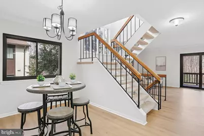 11922 Barrel Cooper Court, Reston, VA 20191 - Photo 13