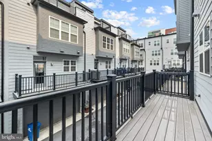 11226 Beaker St, Reston, VA 20190 - Photo 43