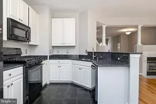 6614 Thurlton Dr, Alexandria, VA 22315 - Photo 17