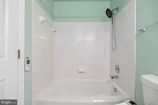 6614 Thurlton Dr, Alexandria, VA 22315 - Photo 33