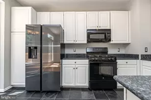 6614 Thurlton Dr, Alexandria, VA 22315 - Photo 19