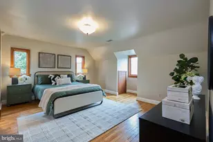 6586 Braddock Rd, Alexandria, VA 22312 - Photo 27