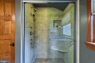 6586 Braddock Rd, Alexandria, VA 22312 - Photo 31