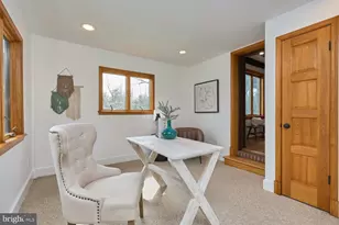 6586 Braddock Rd, Alexandria, VA 22312 - Photo 11