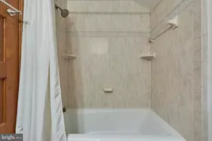 6586 Braddock Rd, Alexandria, VA 22312 - Photo 39