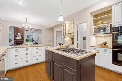 11181 Longwood Grove Drive, Reston, VA 20194 - Photo 17