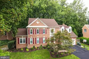 11181 Longwood Grove Dr, Reston, VA 20194 - Photo 3