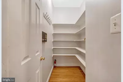 11181 Longwood Grove Drive, Reston, VA 20194 - Photo 19