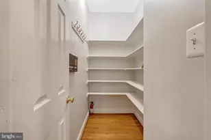 11181 Longwood Grove Dr, Reston, VA 20194 - Photo 19