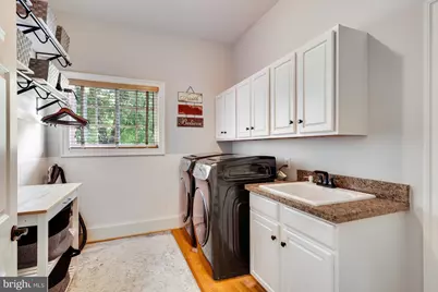 841 Leigh Mill Road, Great Falls, VA 22066 - Photo 25