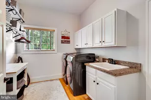 841 Leigh Mill Rd, Great Falls, VA 22066 - Photo 25