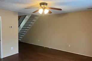 2294 White Cornus Ln, Reston, VA 20191 - Photo 11