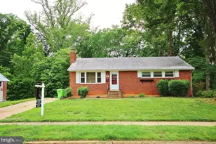 5504 Inverchapel Rd, Springfield, VA 22151 - Photo 1