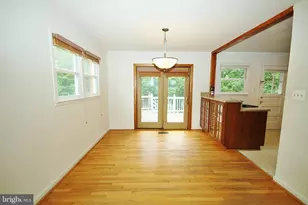 5504 Inverchapel Rd, Springfield, VA 22151 - Photo 11