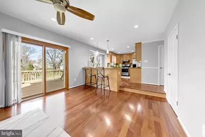 9359 Robnel Place, Vienna, VA 22182 - Photo 5