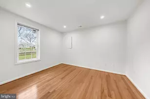 9359 Robnel Pl, Vienna, VA 22182 - Photo 29