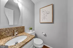 9359 Robnel Pl, Vienna, VA 22182 - Photo 19