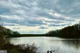 4610 Tapestry Dr, Fairfax, VA 22032 - Photo 19