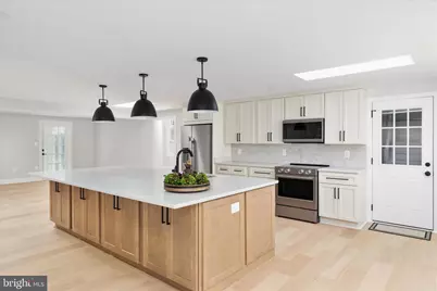 7944 Freehollow Drive, Falls Church, VA 22042 - Photo 7