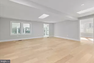 7944 Freehollow Dr, Falls Church, VA 22042 - Photo 17