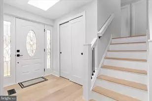 7944 Freehollow Dr, Falls Church, VA 22042 - Photo 3