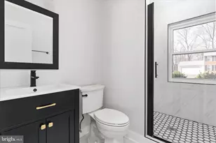 7944 Freehollow Dr, Falls Church, VA 22042 - Photo 33