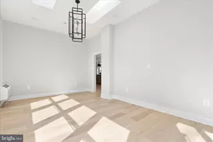 7944 Freehollow Dr, Falls Church, VA 22042 - Photo 7