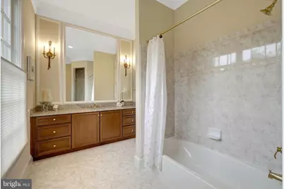 1204 Hunters Grove Court, McLean, VA 22102 - Photo 49