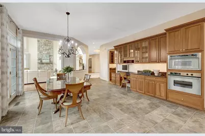 1204 Hunters Grove Court, McLean, VA 22102 - Photo 19