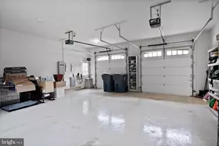 9864 Walker Glen Ct, Great Falls, VA 22066 - Photo 25