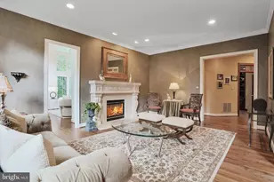 9864 Walker Glen Ct, Great Falls, VA 22066 - Photo 95