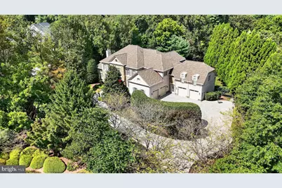 9864 Walker Glen Court, Great Falls, VA 22066 - Photo 3