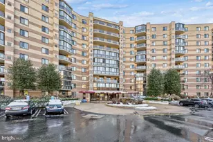 8360 Greensboro Dr, McLean, VA 22102 - Photo 41