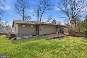 4035 Taylor Dr, Fairfax, VA 22032 - Photo 9