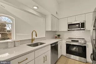 7602 Lakeside Village Dr, Falls Church, VA 22042 - Photo 5