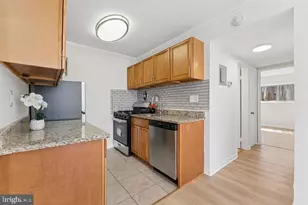 4367 Americana Dr, Annandale, VA 22003 - Photo 13