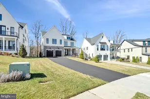 1354 Monitor Ln, McLean, VA 22101 - Photo 3