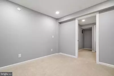 6621 Hallwood Avenue, Falls Church, VA 22046 - Photo 33