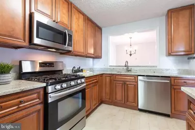 2233 Hunters Run Drive, Reston, VA 20191 - Photo 7