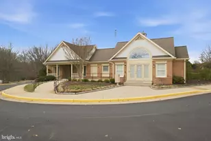 6601 Lavinus Ln, Alexandria, VA 22315 - Photo 33