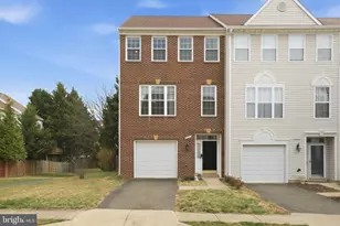 6601 Lavinus Ln, Alexandria, VA 22315 - Photo 1