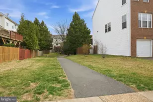 6601 Lavinus Ln, Alexandria, VA 22315 - Photo 29